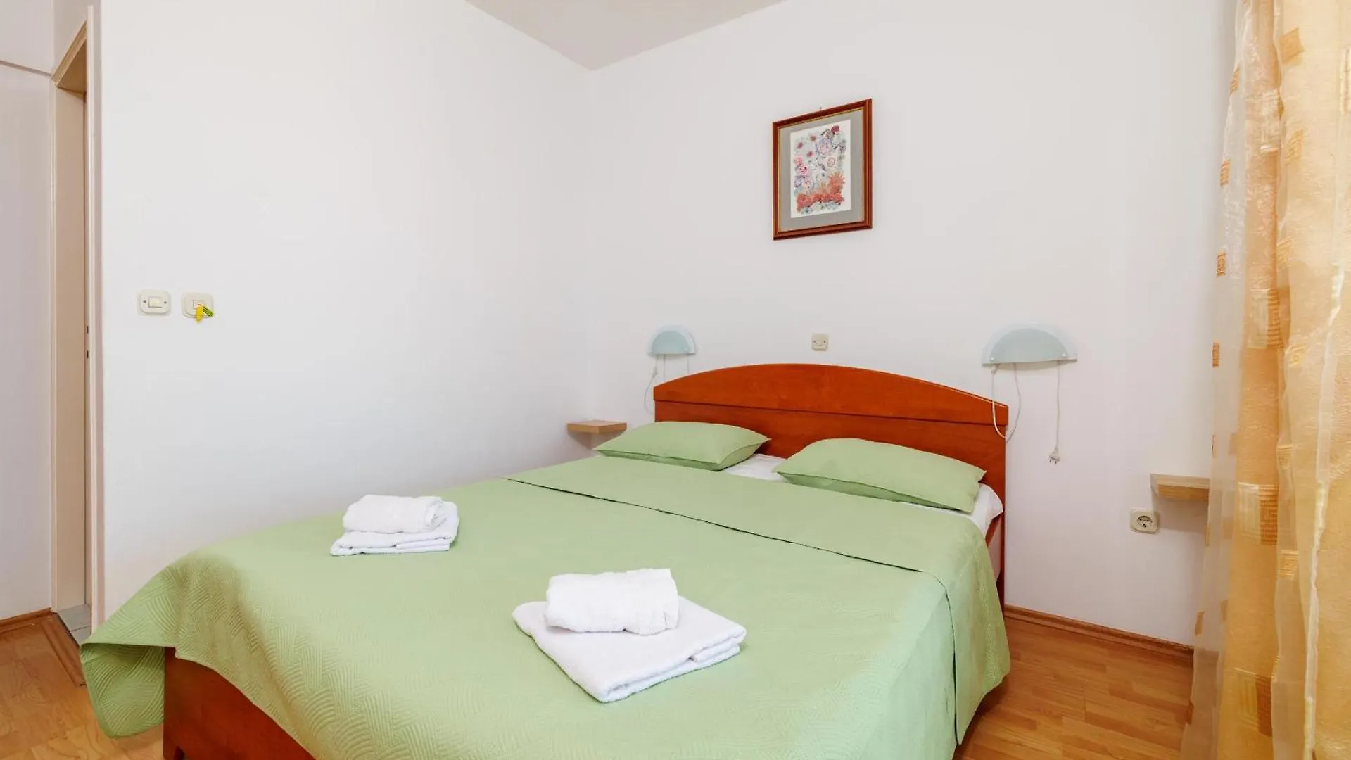 Rooms Mande Banjol