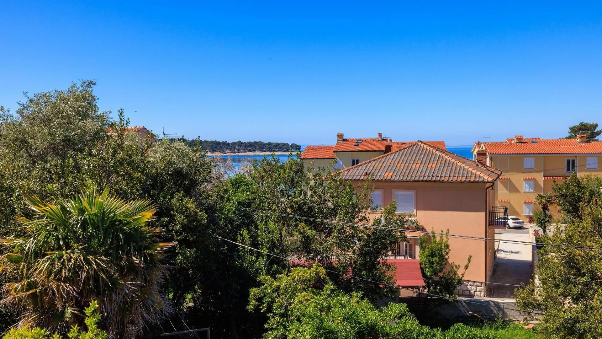 Rooms Mande Banjol Croatia