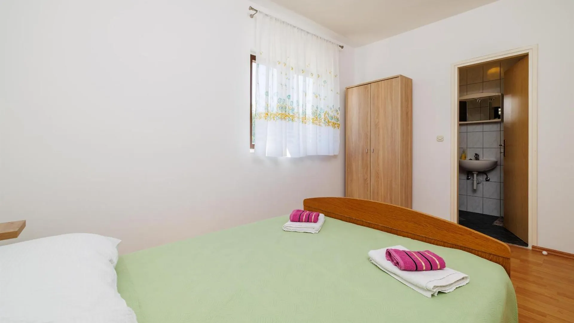 Rooms Mande Banjol 3*,
