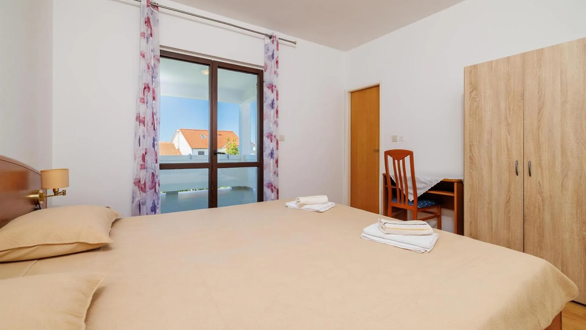 Rooms Mande Banjol Croatia
